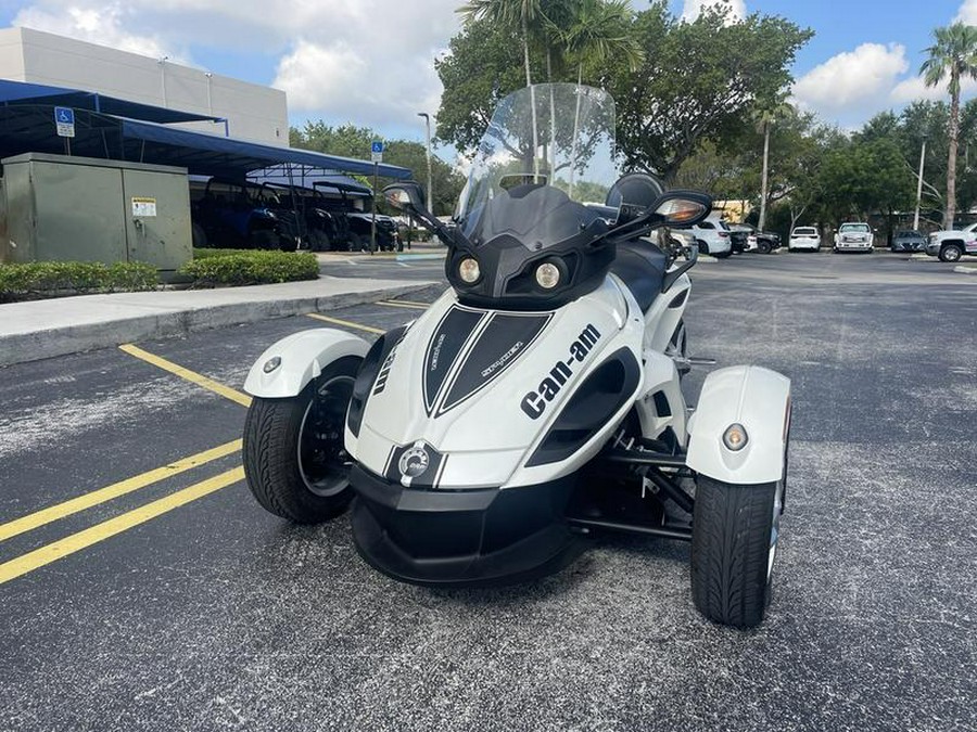 2012 Can-Am® Spyder Roadster RS