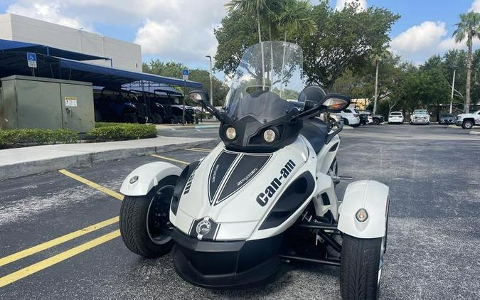 2012 Can-Am® Spyder Roadster RS