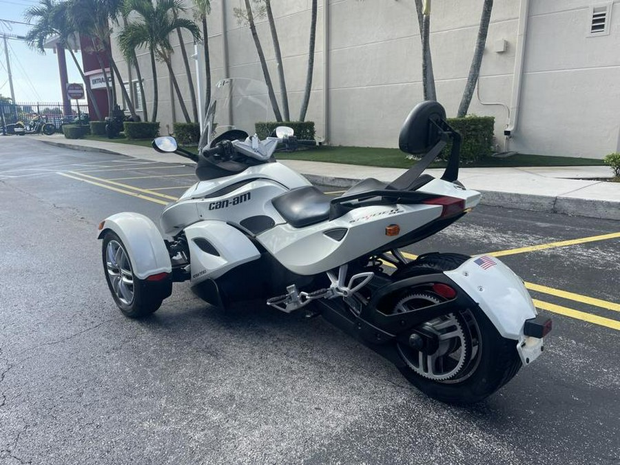 2012 Can-Am® Spyder Roadster RS