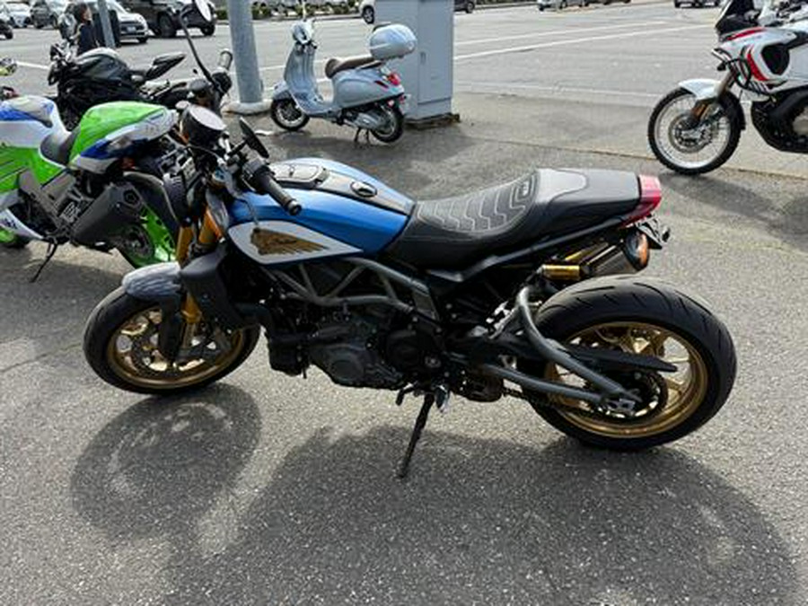 2023 Indian Motorcycle FTR R Carbon