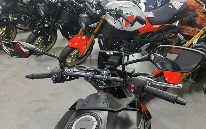 2026 Honda CB750 Hornet E-Clutch