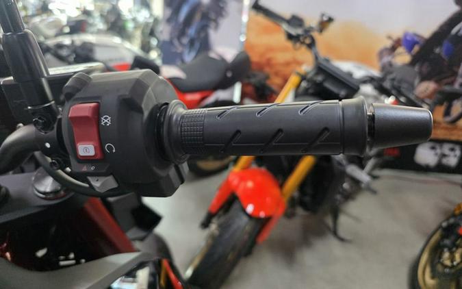 2026 Honda CB750 Hornet E-Clutch