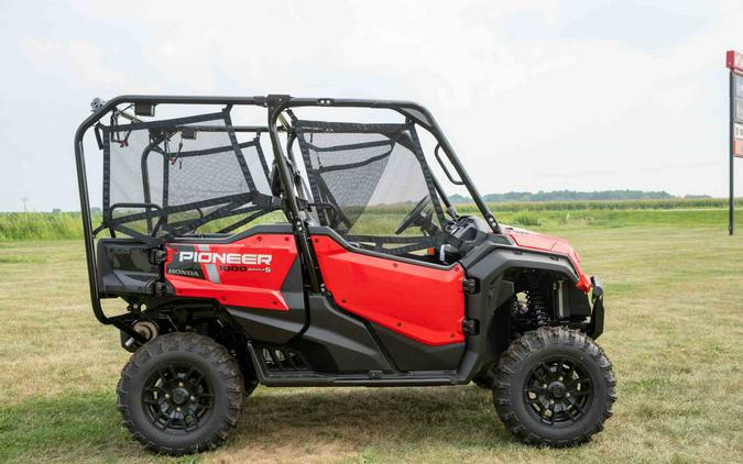 2023 Honda Pioneer 1000-5 Deluxe