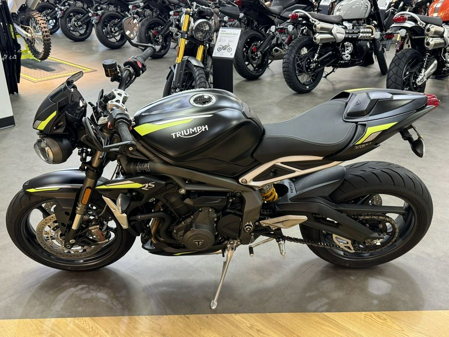 2022 Triumph Street Triple RS Matte Jet Black