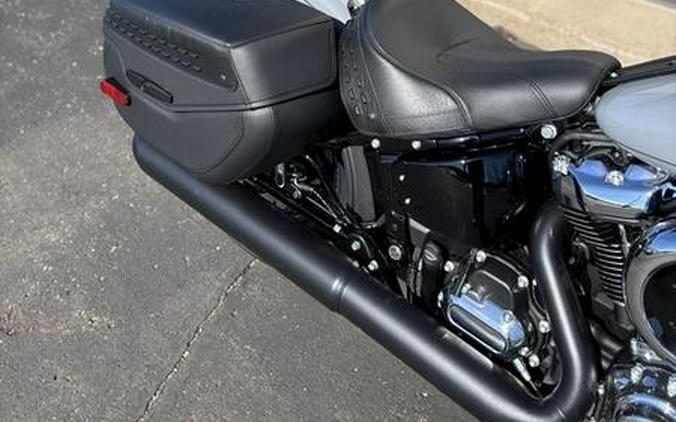 2026 Harley-Davidson® FLHC - Heritage Classic