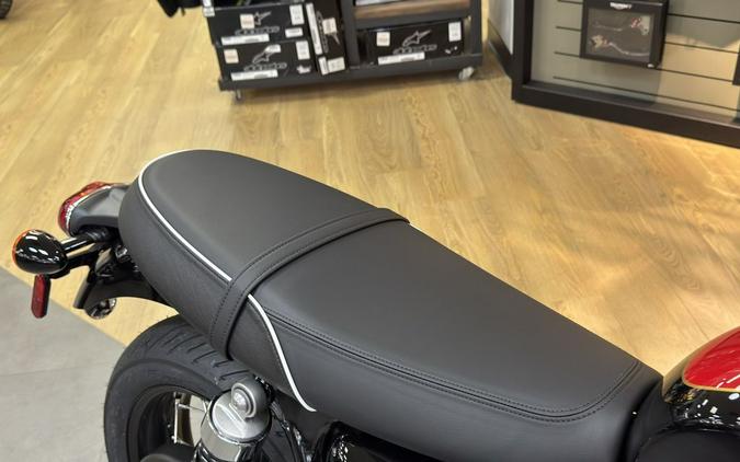 2026 Triumph Bonneville T100 Jet black