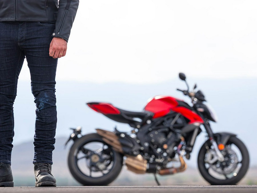 2026 MV Agusta Brutale 800 Matte Ago Red