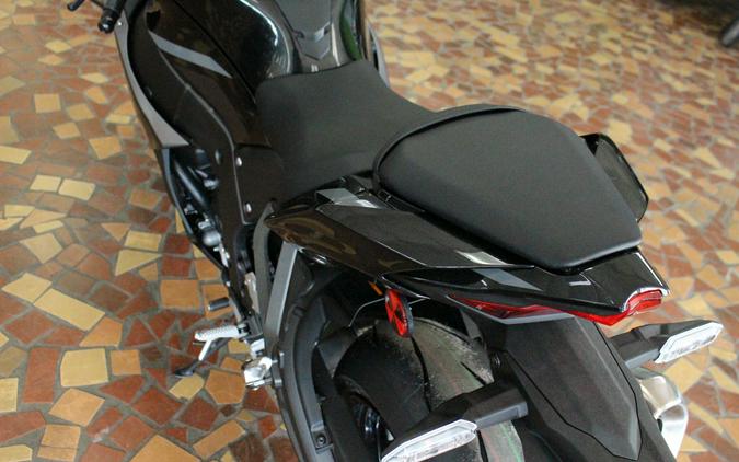 2026 Kawasaki Ninja ZX-10R ABS Metallic Matte Graphenesteel Gray/Metallic Spark Black - TA001920