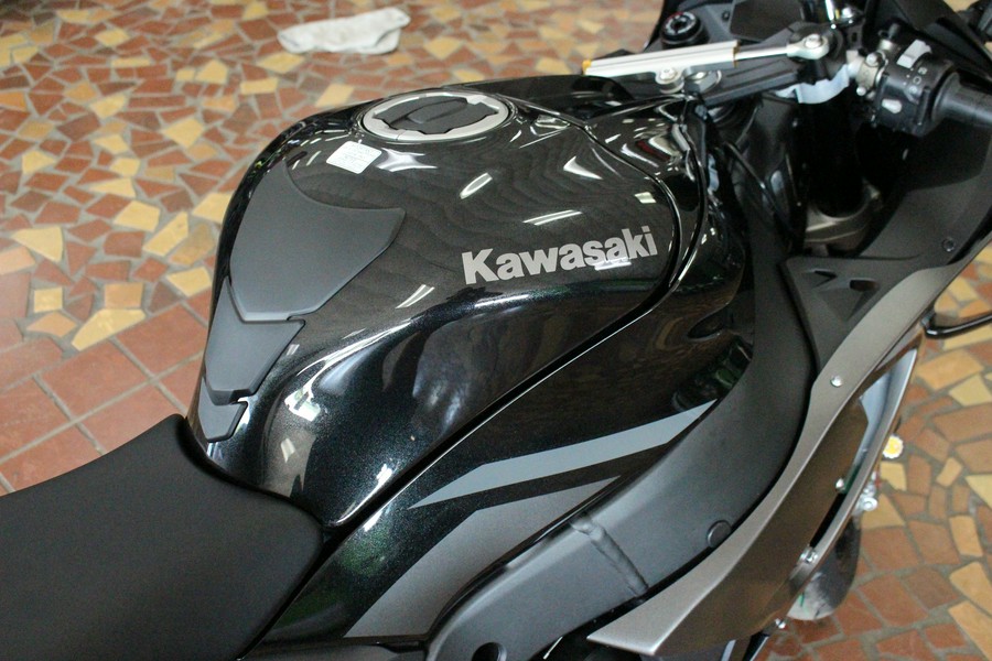2026 Kawasaki Ninja ZX-10R ABS Metallic Matte Graphenesteel Gray/Metallic Spark Black - TA001920
