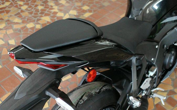 2026 Kawasaki Ninja ZX-10R ABS Metallic Matte Graphenesteel Gray/Metallic Spark Black - TA001920