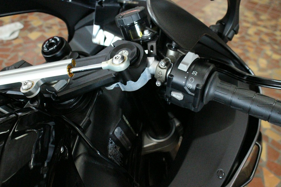 2026 Kawasaki Ninja ZX-10R ABS Metallic Matte Graphenesteel Gray/Metallic Spark Black - TA001920