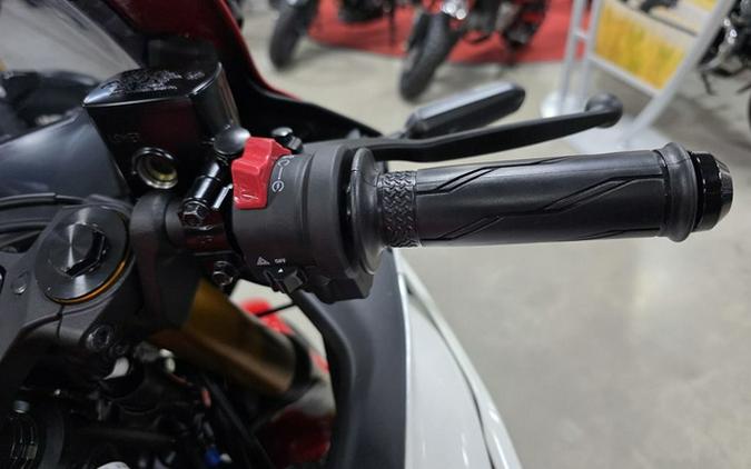 2026 Yamaha YZF R3 70Th Anniversary Edition