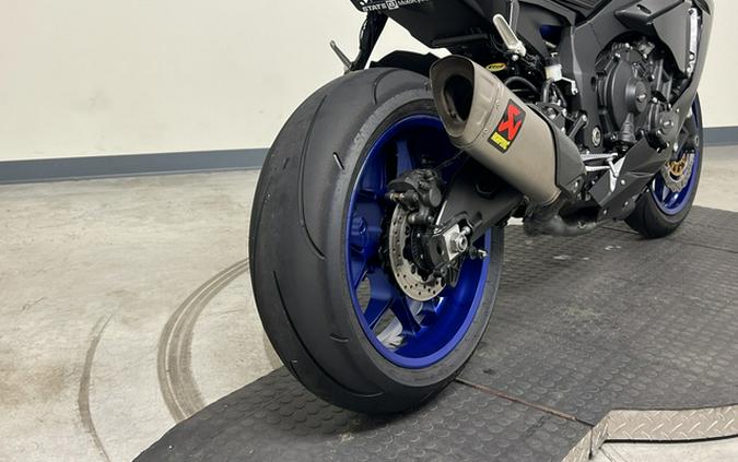 2019 Yamaha YZF R1