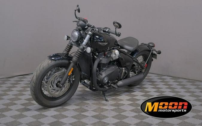 2018 Triumph Bonneville Bobber Black Jet Black