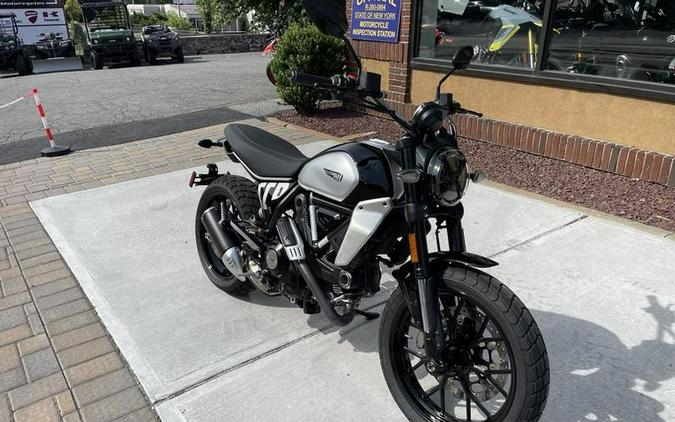 2023 Ducati Scrambler Icon Dark Matt Black