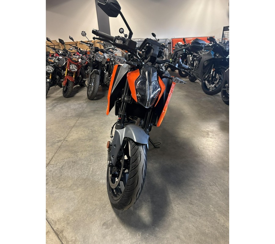 2024 KTM 250 DUKE