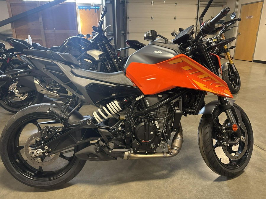 2024 KTM 250 DUKE