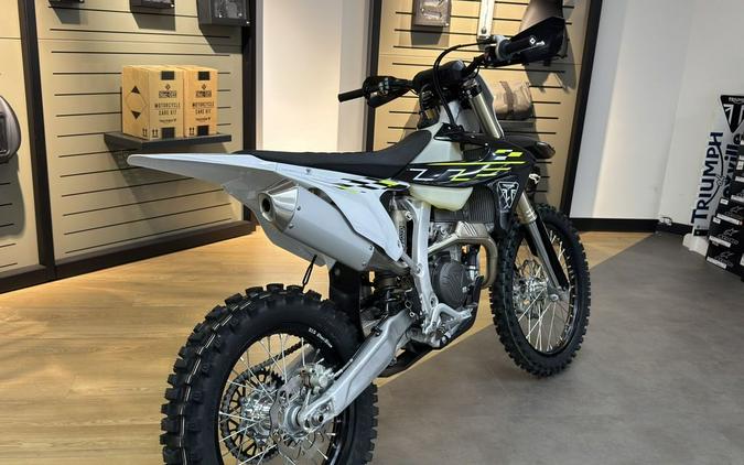 2026 Triumph TF 250-C Jet black/ Pure white