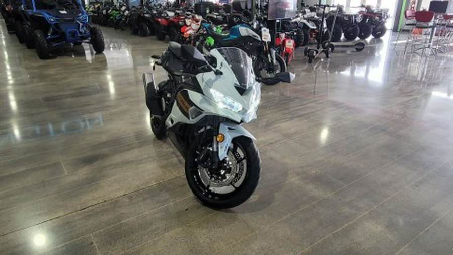 2026 Kawasaki Ninja® ZX™-4RR ABS