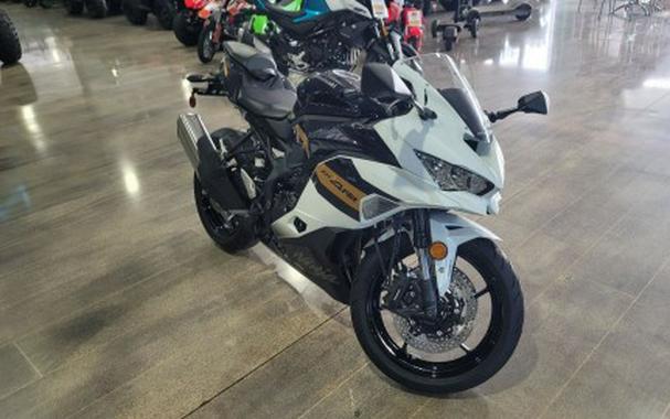 2026 Kawasaki Ninja® ZX™-4RR ABS