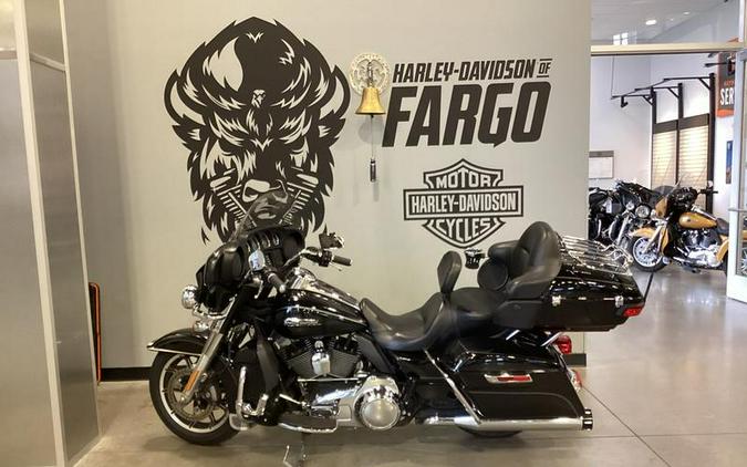 2015 Harley-Davidson® FLHTCUL - Electra Glide® Ultra Classic® Low