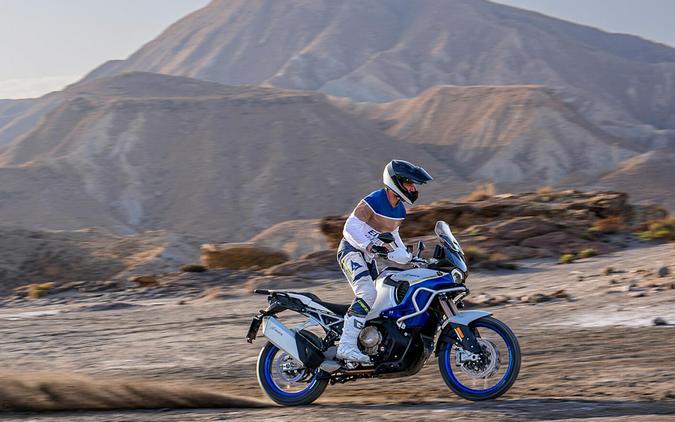 2026 MV Agusta LXP Enduro Veloce Bianco Perlato RC Blue Nordico