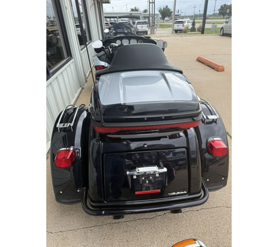 2020 Harley-Davidson Trike FLHTCUTG - Tri Glide Ultra