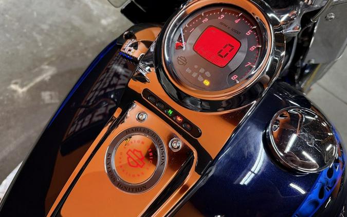 2012 Harley-Davidson Softail FLSTSE3 - CVO Convertible