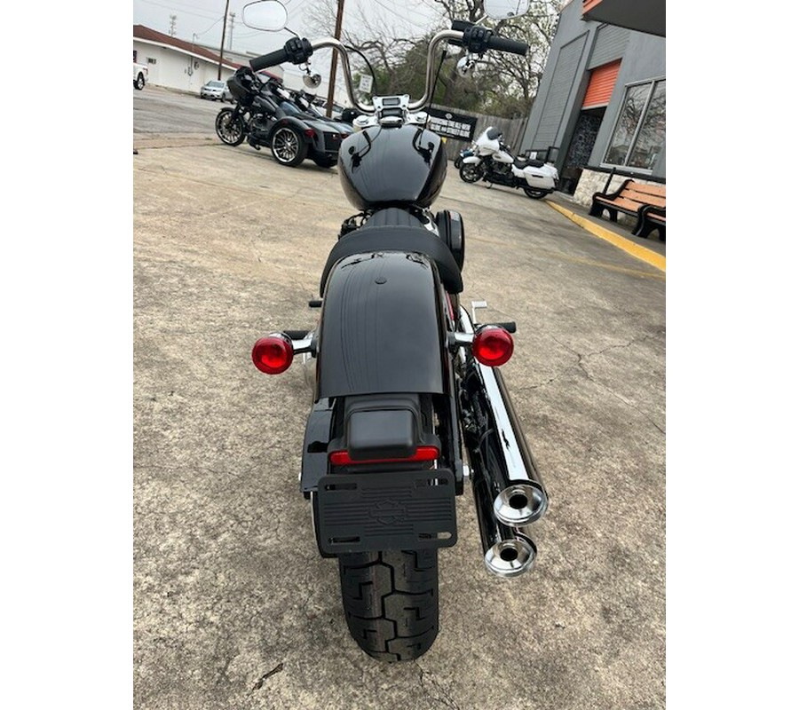 2024 Harley-Davidson Softail Standard Vivid Black