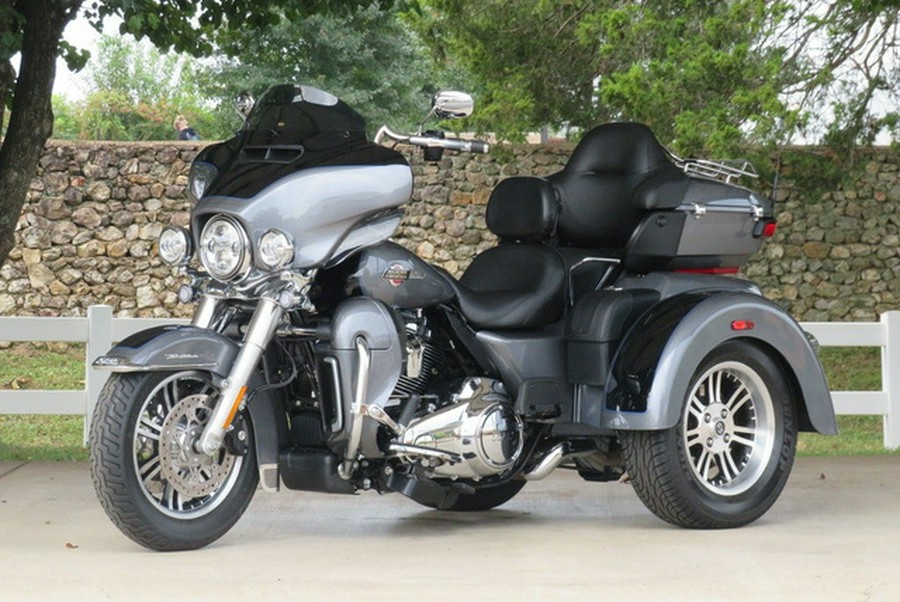 2022 Harley-Davidson FLHTCUTG - Tri Glide Ultra