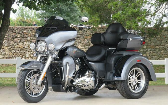 2022 Harley-Davidson FLHTCUTG - Tri Glide Ultra