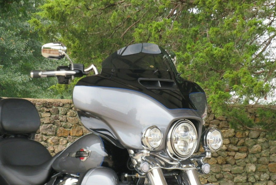 2022 Harley-Davidson FLHTCUTG - Tri Glide Ultra