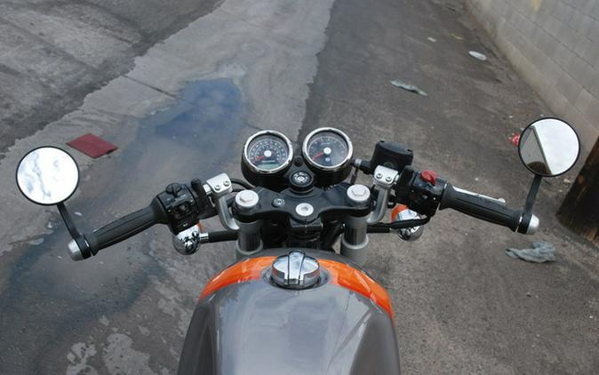 2024 Royal Enfield Twins INT650