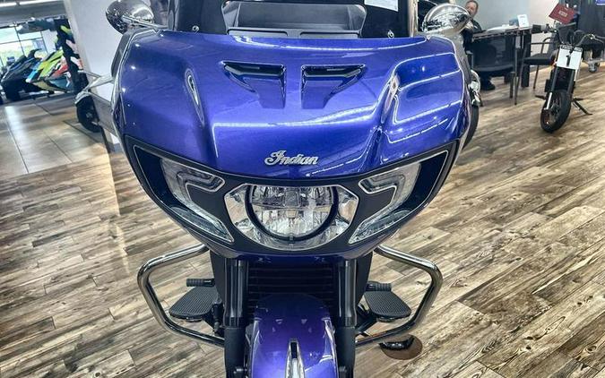 2022 Indian Motorcycle® Challenger® Limited Spirit Blue Metallic/Black Metallic