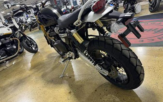 2025 Triumph Scrambler 1200 XE