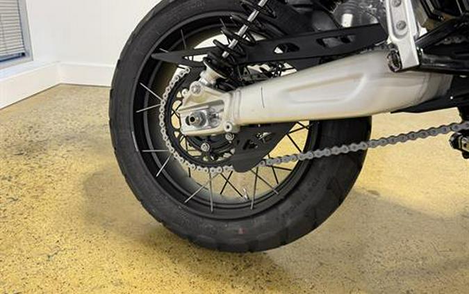 2025 Triumph Scrambler 1200 XE