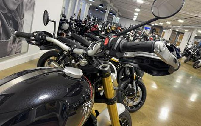 2025 Triumph Scrambler 1200 XE