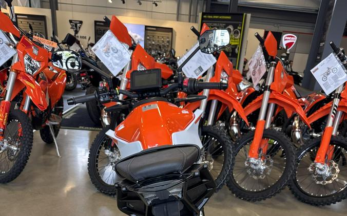 2024 KTM 250 DUKE