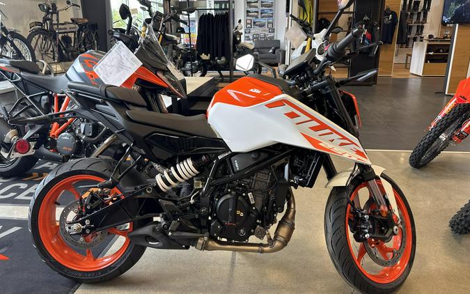 2024 KTM 250 DUKE