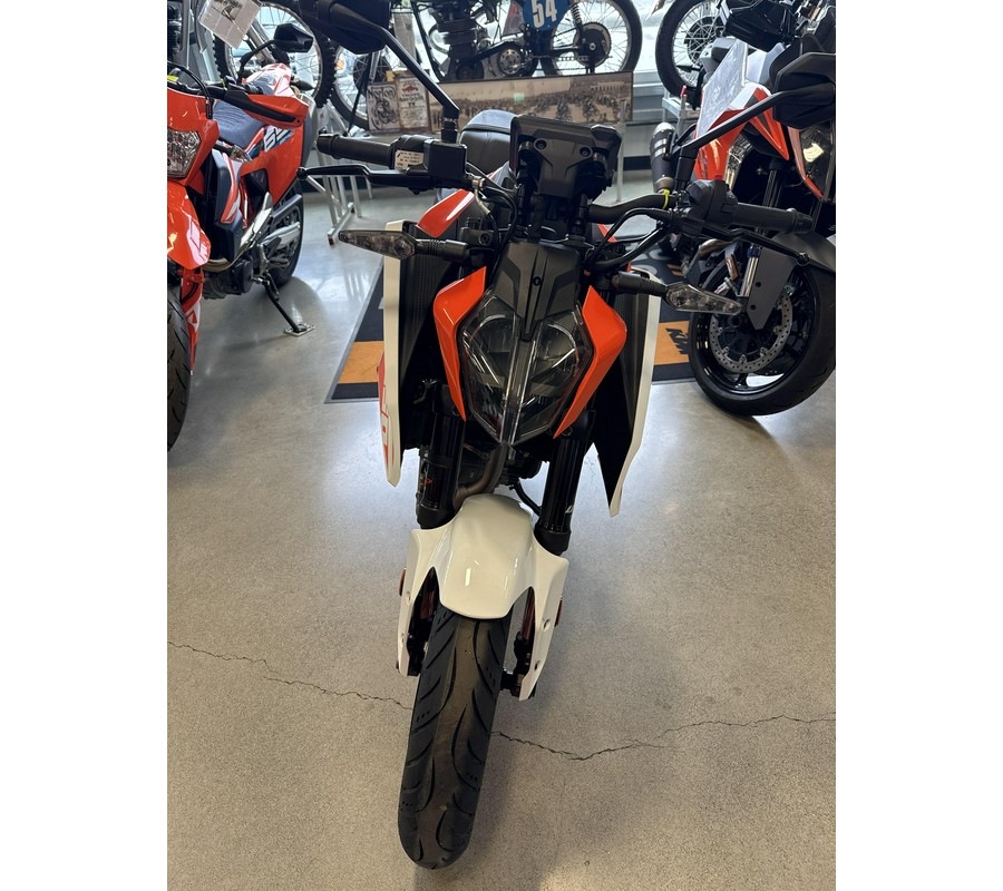2024 KTM 250 DUKE