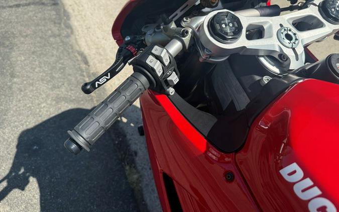 2022 Ducati Panigale V2