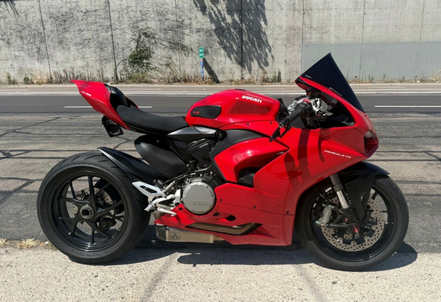 2022 Ducati Panigale V2