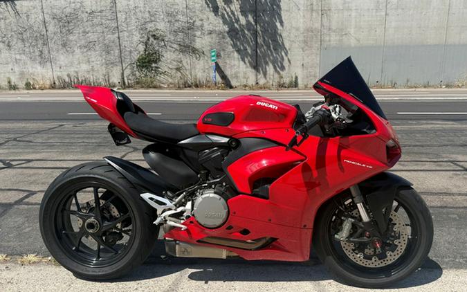 2022 Ducati Panigale V2