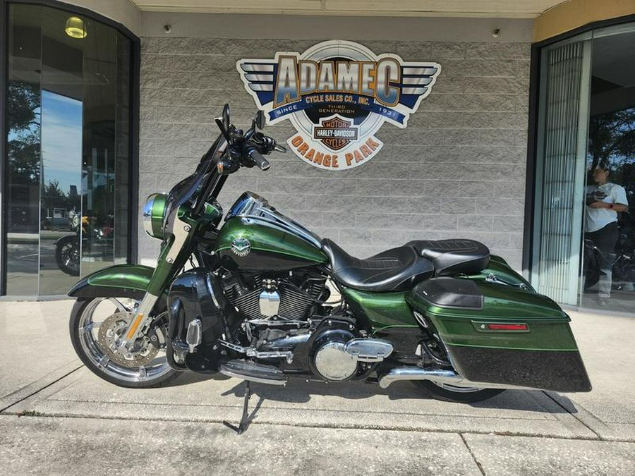 2014 Harley-Davidson® FLHRSE - CVO™ Road King®