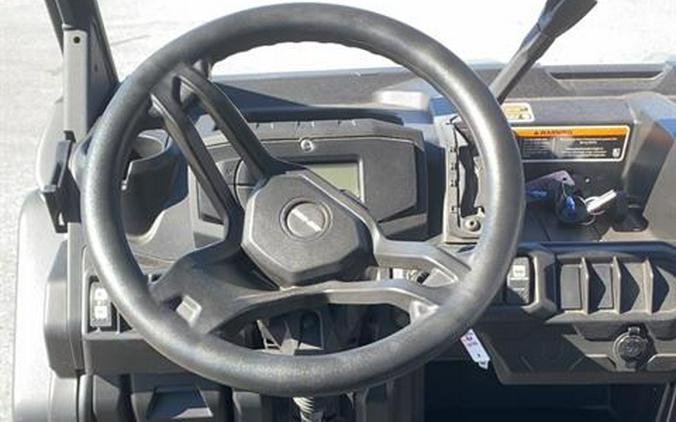 2025 Can-Am Defender MAX DPS HD9