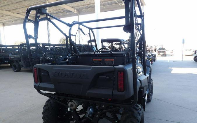 2026 Honda® SXS700M4DT