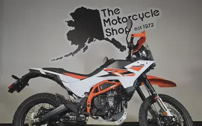 2026 KTM 390 ADV R