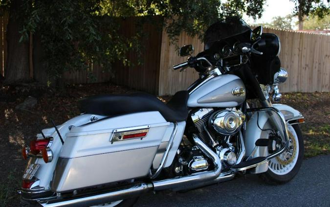 2009 HARLEY-DAVIDSON FLHTCU ULTRA CLASSIC EG