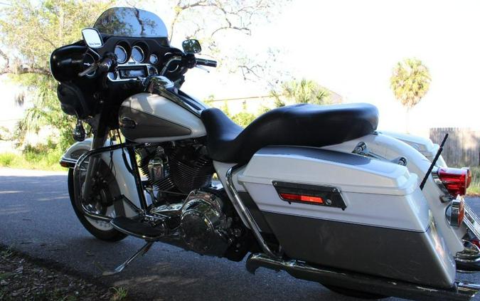 2009 HARLEY-DAVIDSON FLHTCU ULTRA CLASSIC EG