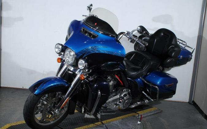 Used 2014 Harley-Davidson CVO Electra Glide Ultra Limited FLHTKSE Motorcycle For Sale In Miami, Florida